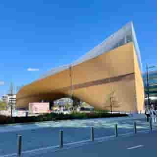 Aussenansicht der Bibliothek Oodi