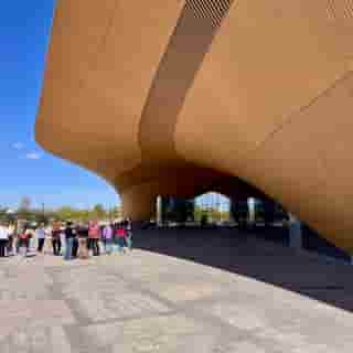 Eingangsbereich der Bibliothek Oodi